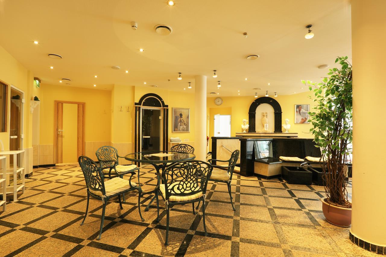 Hotel Waldesrand Herford Bagian luar foto